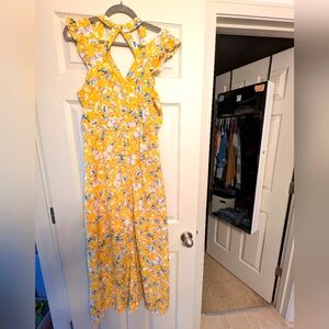 Collective Concepts Yellow Floral Sleeveles Dress